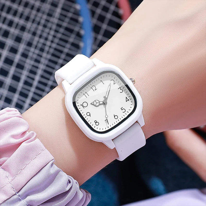 1/10PCS Fashion Square Women Watches Casual Silicone Band Quartz Wristwatch for Girls Clock Reloj Mujer（Without Box）