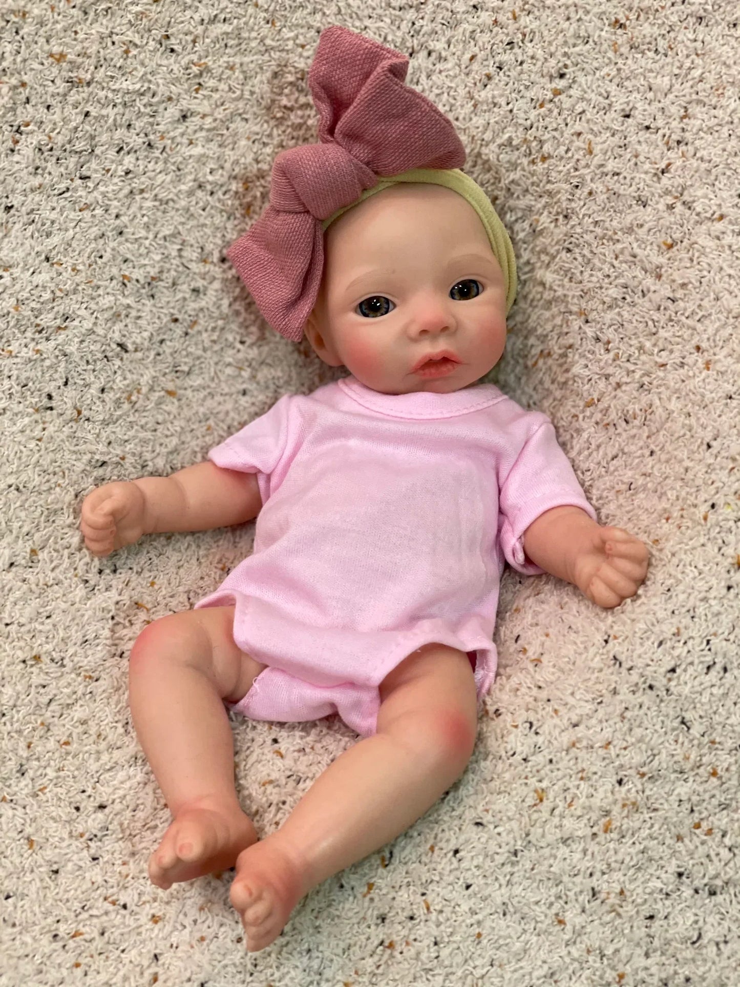 8styles/26cm Open and Close Eyes Cute Soft Full Body Solid Silicone Girl 3D Painted Skin Lifelike Real Corpo De Silicone Doll