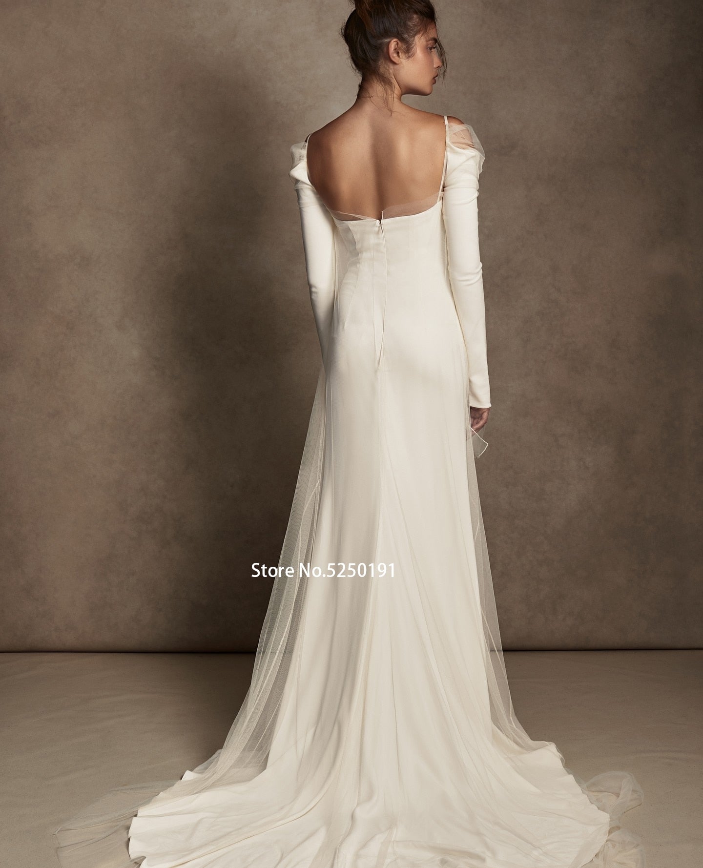 Long Sleeves Boat Neck Sheath/Column Wedding Dresses