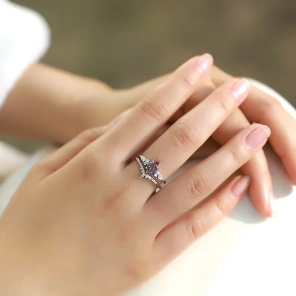 ALLNOEL 925 Sterling Silver Alexandrite Ring For Women Exquisite Style Fashionable Engagement rings Wedding Luxury diamond ring