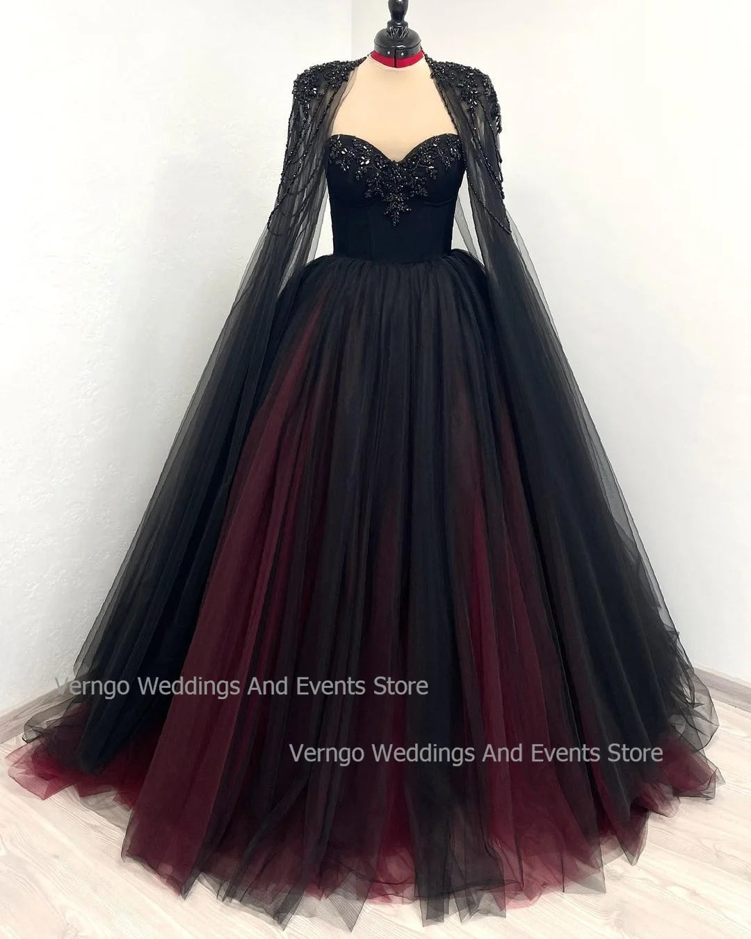 White Bridesmaid Dresses: Gothic Black Wedding Dress Sweetheart Beadings Bride Dress