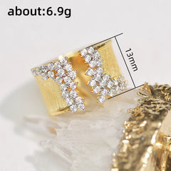 Fashion Women's Finger Ring with CZ Stone Wire Drawing Effect Gold