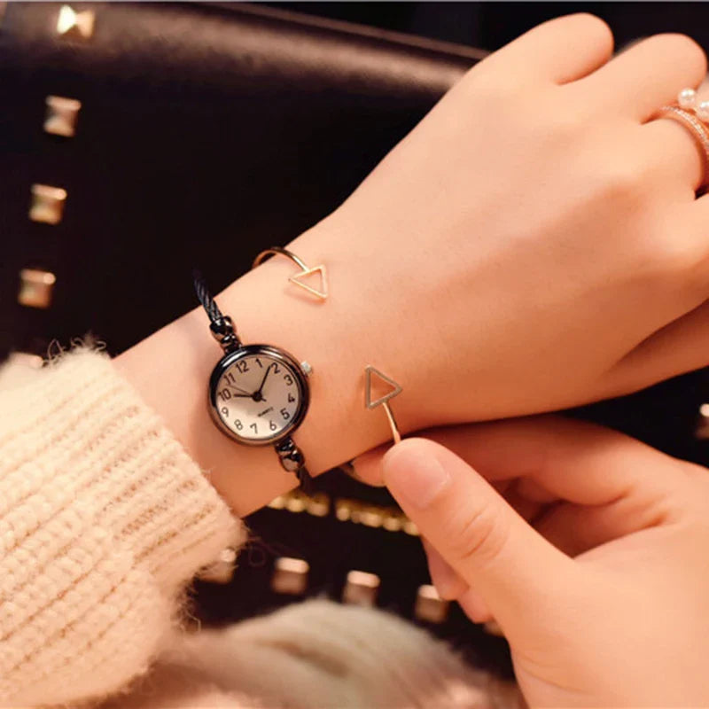 YIKAZE Women Bracelet Watch Retro Gold Bangle Women Watches Stainless Steel Retro Ladies Quartz Wristwatch Clock Dress Watch