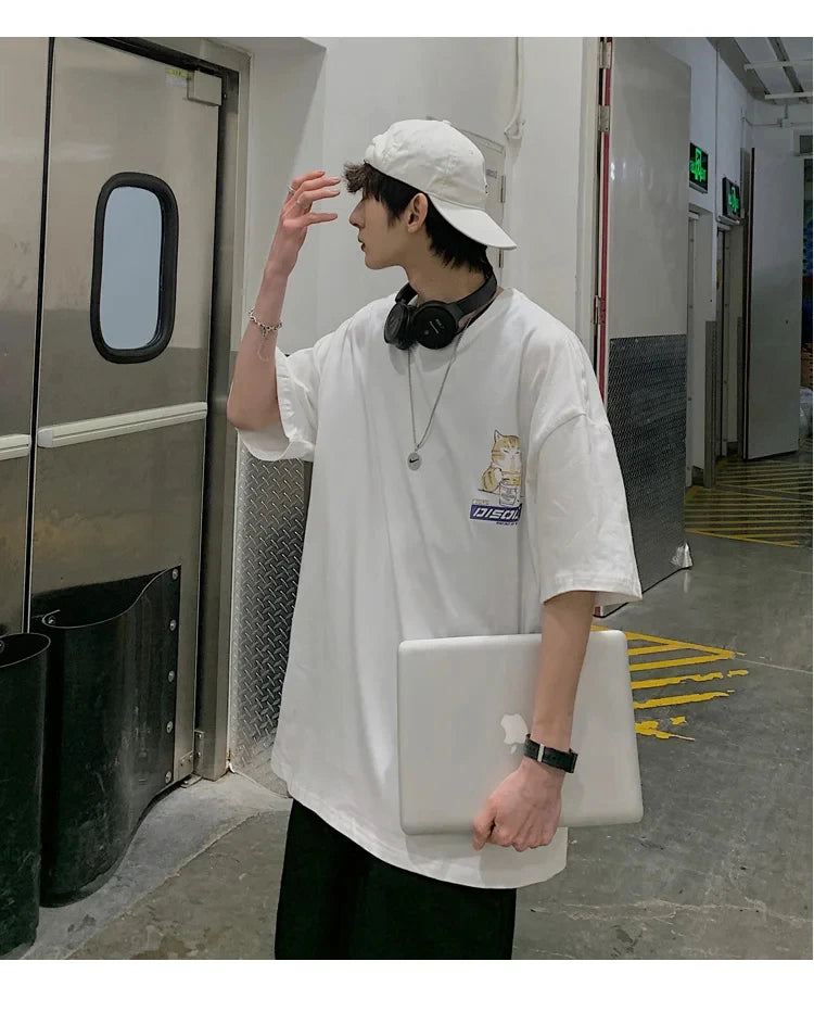 Harajuku Cat Cartoon Eating Noodles Graphic Men Women Tshirts Casual Short Sleeve Tees Japan Style Oversized T Shirt Clothing