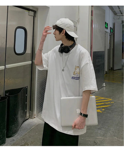 Harajuku Cat Cartoon Eating Noodles Graphic Men Women Tshirts Casual Short Sleeve Tees Japan Style Oversized T Shirt Clothing