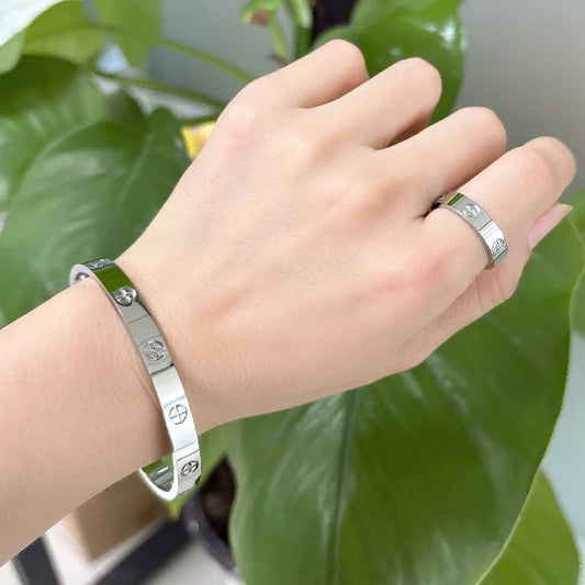 Luxury Brand Jewelry Fashion Stainless Steel Charm Luxury Jewelry Bangle SCREW Cartierreds Bracelets Couple Gift