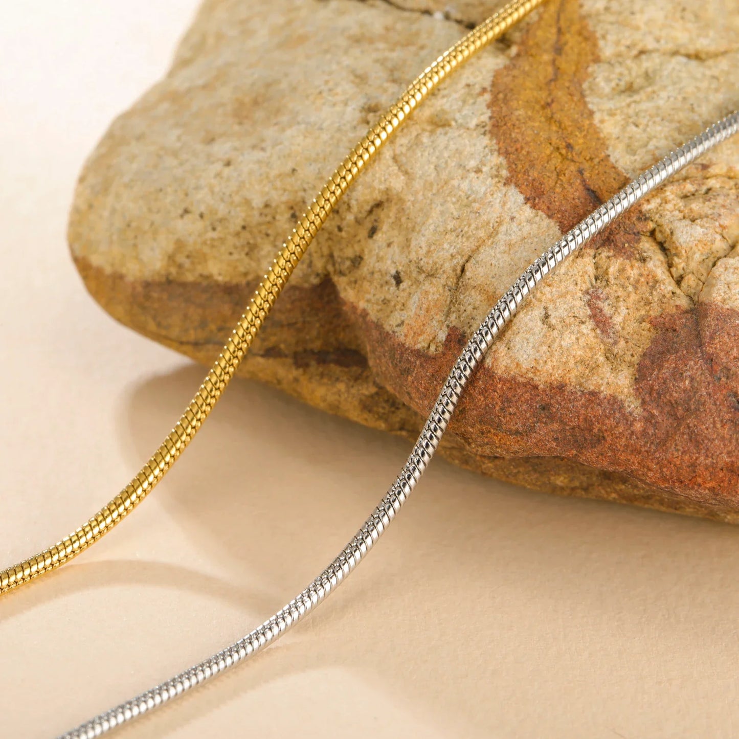 Skyrim Stainless Steel Gold Color Round Snake Chain Necklace Women Men Long Neck Chains Trendy Punk Jewelry Gift Wholesale