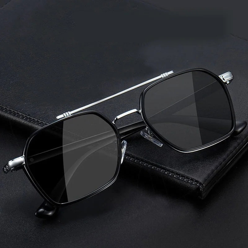 Intelligent Photochromic Sunglasses for Men Professional Day Night Driver Sunglasses UV400 Retro Luxury Design Glasses vintage