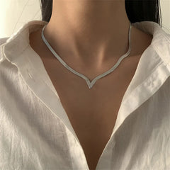 Simple Creative V-shaped Necklace For Women Flat Snake Chain Choker Fashion Blade