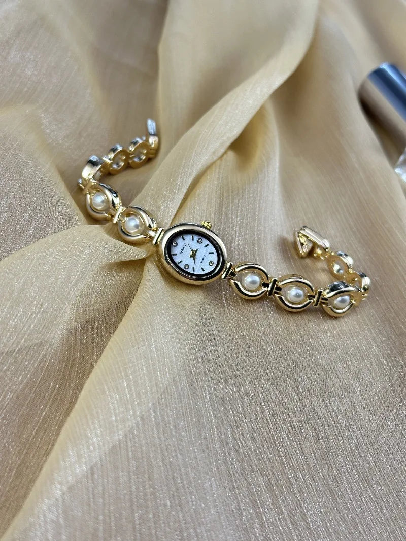 Luxury Pearl Inlaid Bracelet Watch Fashion Women Quartz Watch Brand Oval Dial Dress Wristwatches Dropshipping Relojes Para Mujer