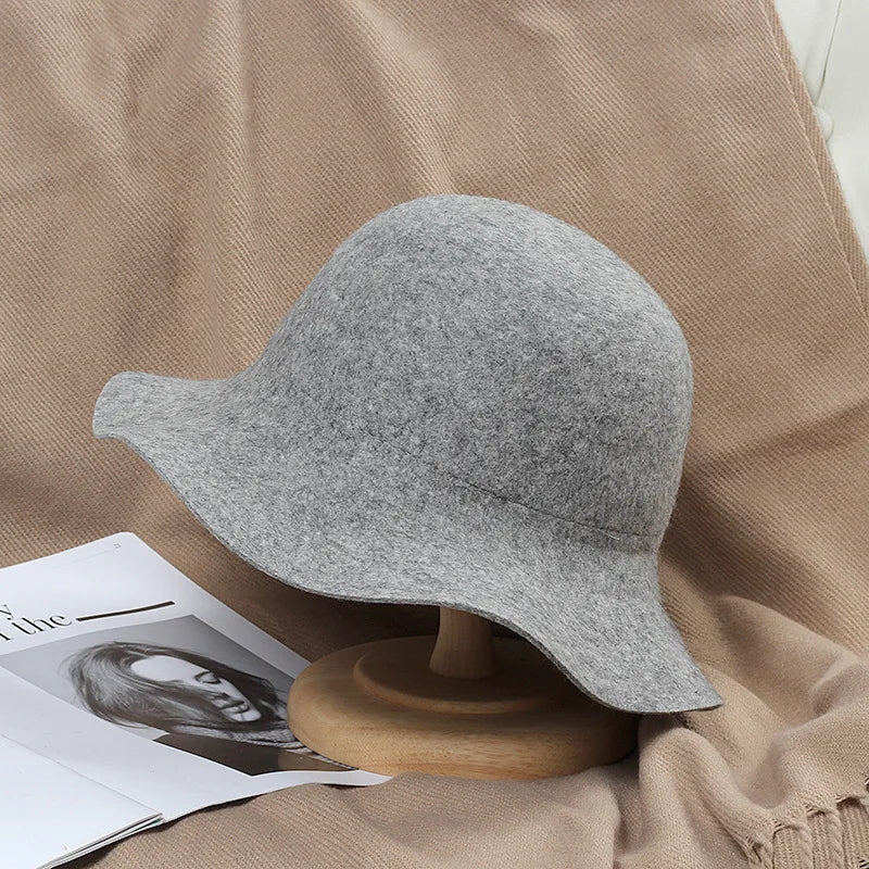 2025 NEW Fedora Hat Women's Autumn Wave Curled English Retro Versatile Fisherman Hat Fashion Hepburn Style Woolen Top Hat
