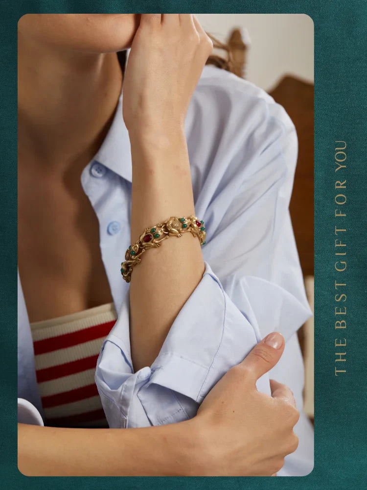 Vintage Adjustable Frog Charm Bracelet with Natural Stone Eyes - 18K Gold Plated Unique Jewelry for Women