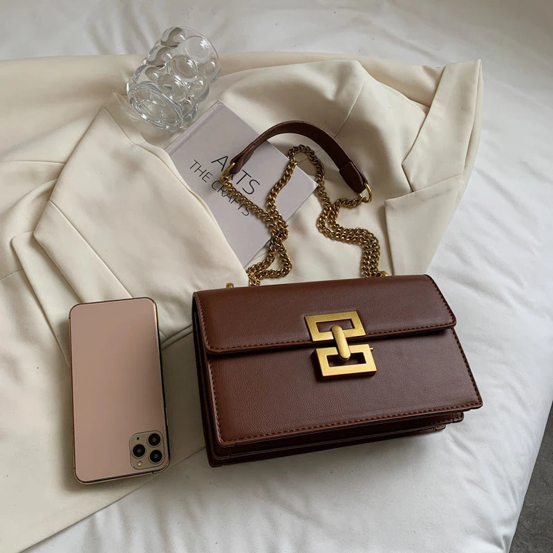 A Single Shoulder Bag, Made of High-end Polyurethane, Stylish Chain Design