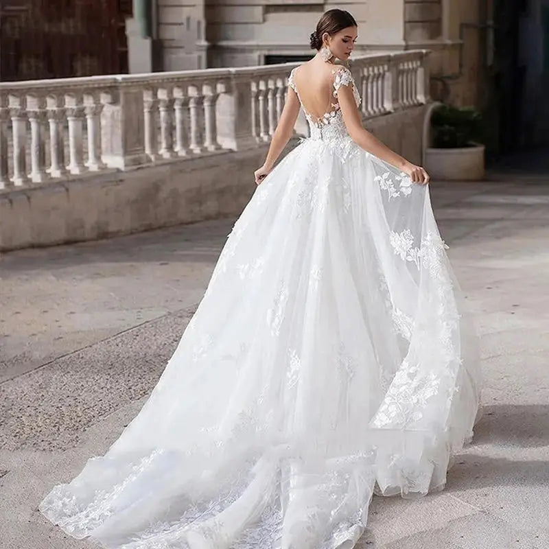 White Bridesmaid Dresses: Wedding Dress Short Sleeves Lace Appliques Mermaid