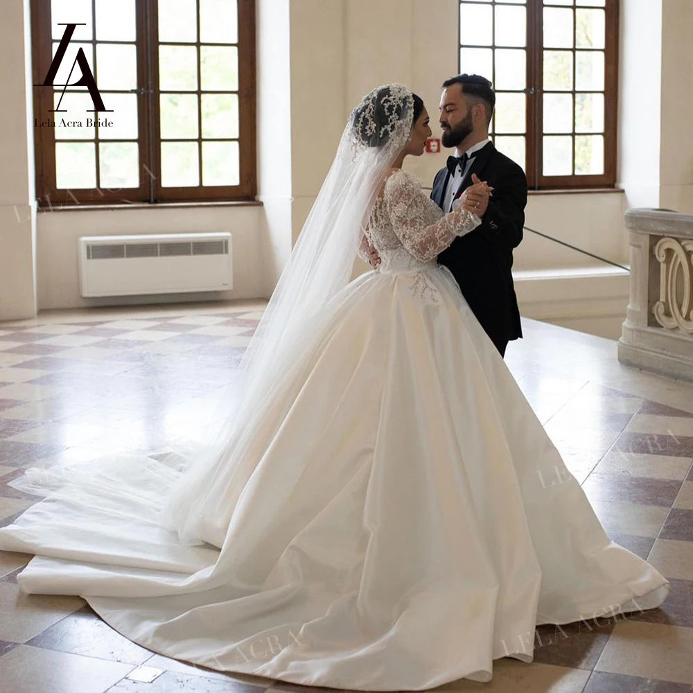 White Bridesmaid Dresses: Wedding Dress Beaded Satin Ball Gown Elegant Princess
