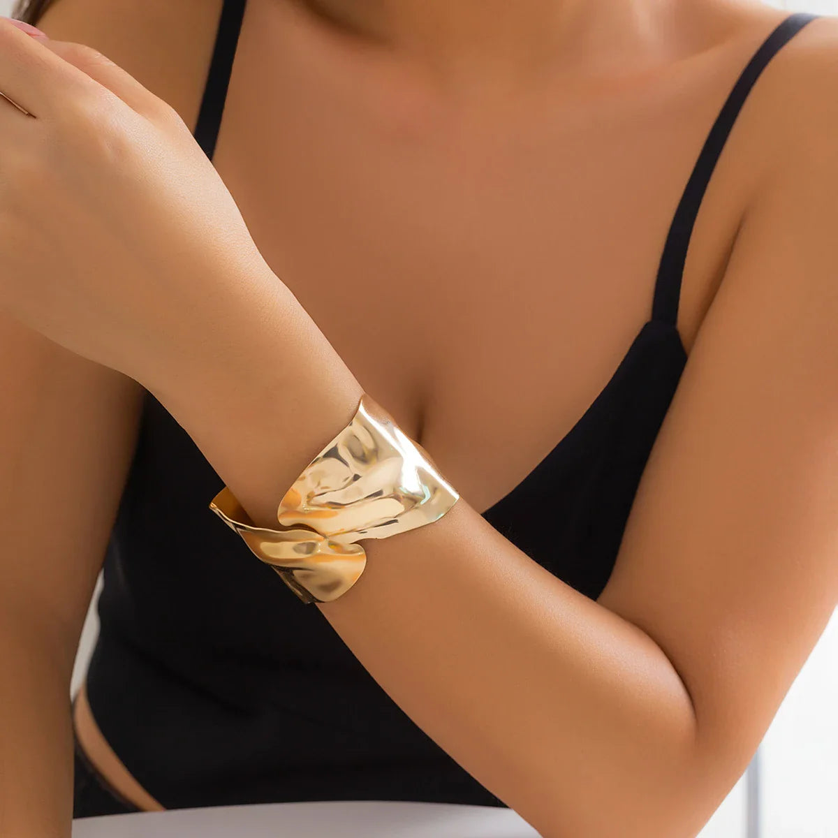 Punk Heavy Metal Irregular Open Bangle for Women Gold Color Wide Big Cuff Bracelet Trendy Jewelry On The Hand Wedding Party Gift