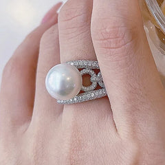 Huitan Gorgeous Delicate Jewelry Ring Women Luxury Bridal Simulated Pearl