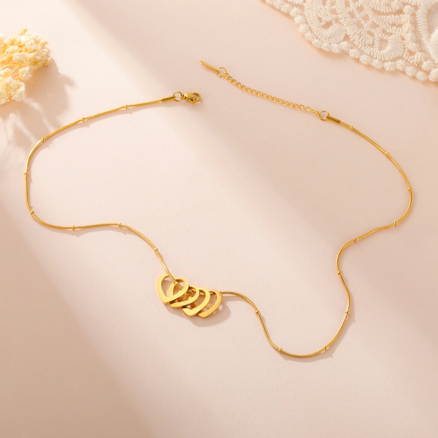 Amaxer Personalized Family Name Necklace With 1-4 Hearts for Mother Custom Mother's Day and Valentine's Day Gift