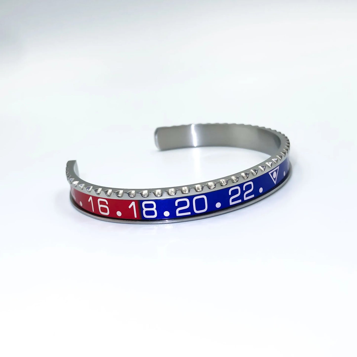 New stainless steel personality fashion men's and women's bracelets digital display water ghost women and men bracelet jewelry