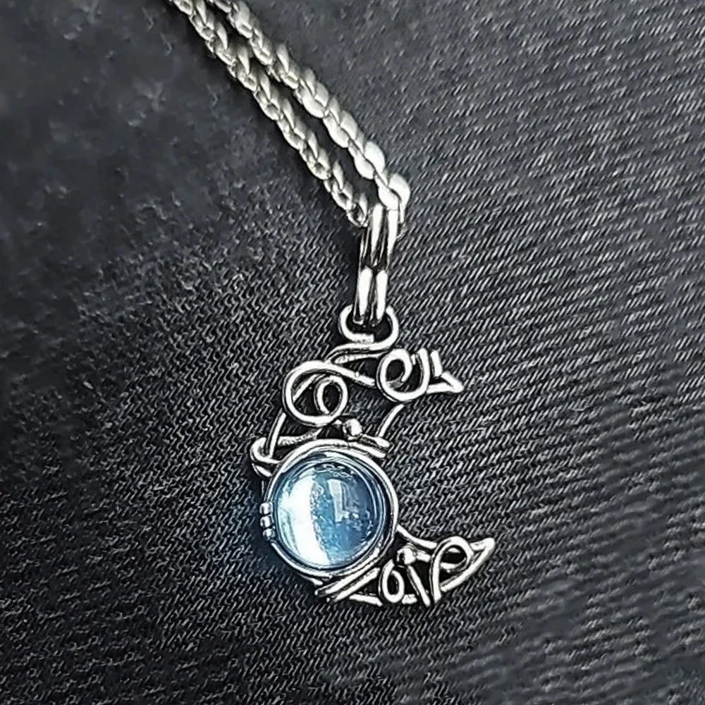 Artificial Moonstone Antique Pendant Necklace Gems Cabochon Vintage Boho Moon Necklace for Lady Girls Women Gift