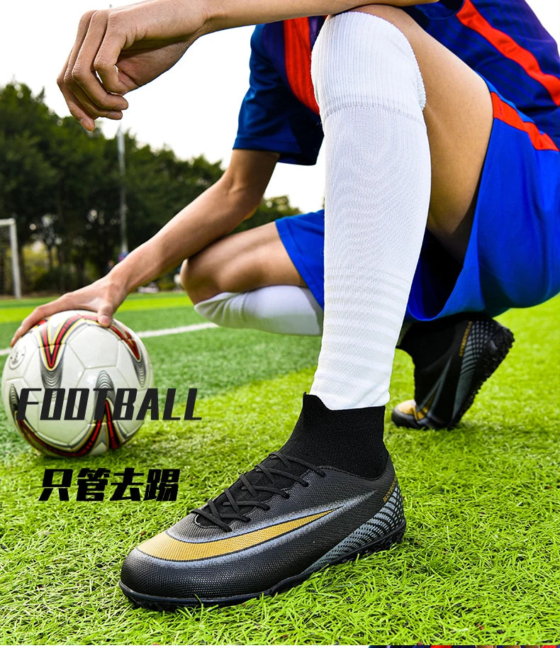 Football Boots Breathable Outdoor Lightweight Non-slip Training Soccer Shoes
