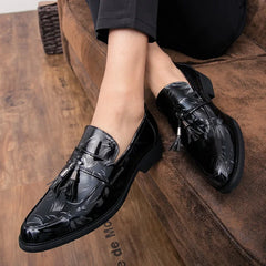men dress shoes Luxury Italian Style Pointed Toe Formal Wedding party Casual Lace-Up