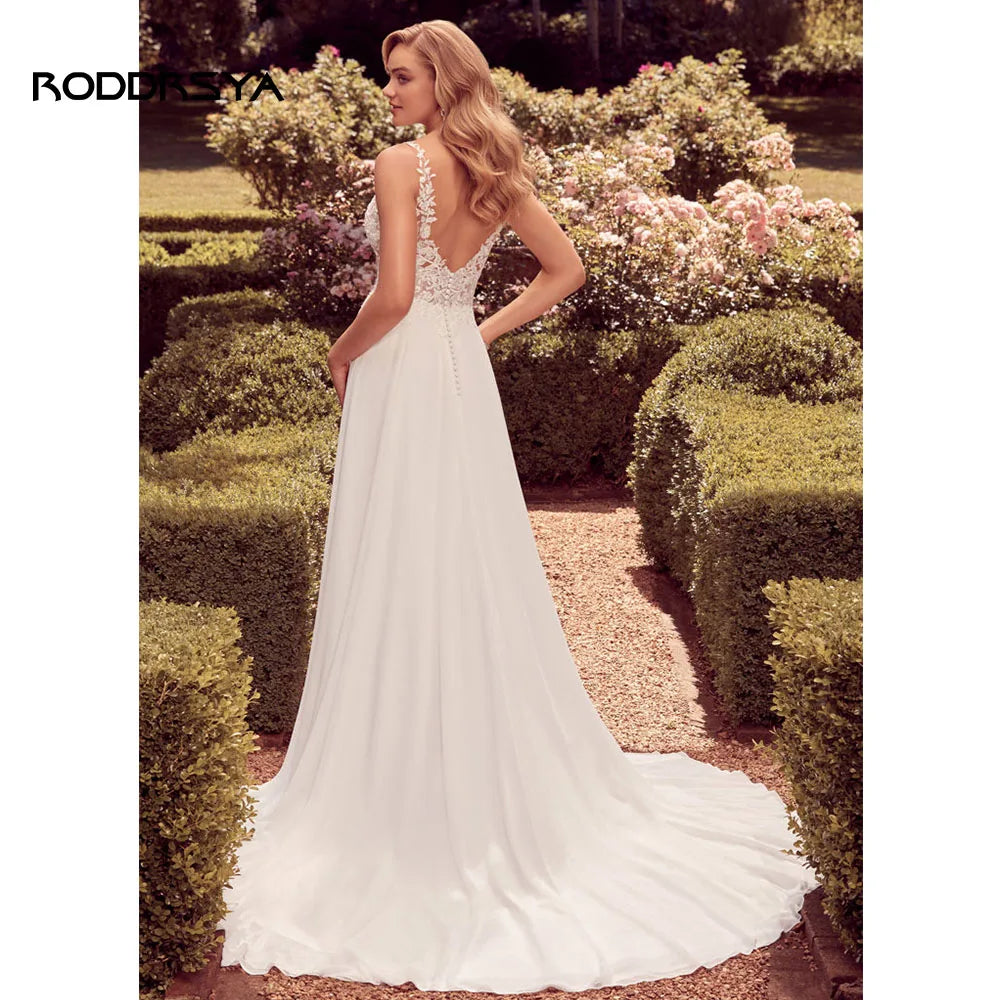 White Bridesmaid Dresses: Wedding Dress For Women V-neck Appliques Backless