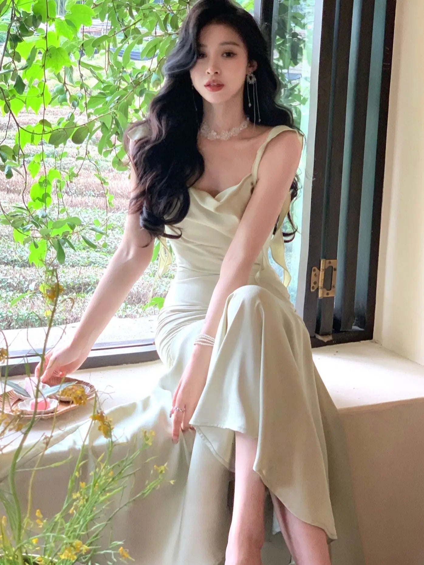 Formal attire Dresses: Women Spaghetti Strap Elegant Long Mermaid Ruffles Dresses