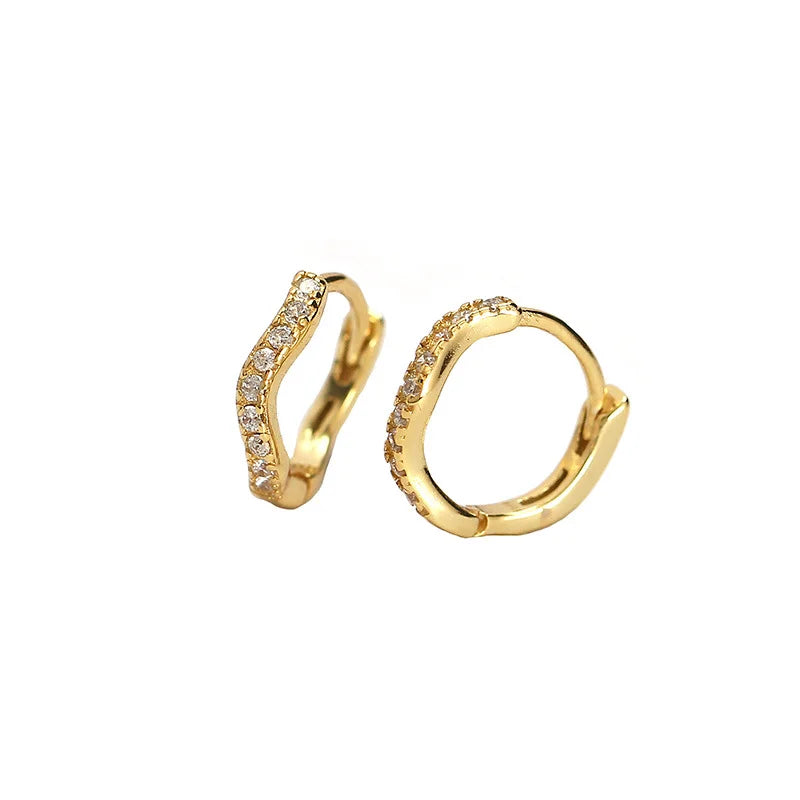WANTME 925 Sterling Silver Fashion Statement Gold Wavy Geometry Huggies Hoop Earrings for Women Bohemian Jewelry Ear Buckle Gift