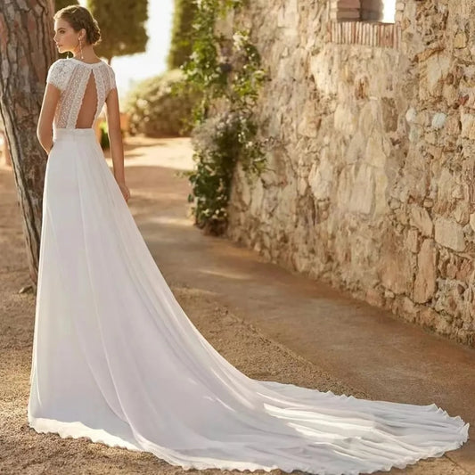 White Bridesmaid Dresses: lvory Lace Satin V-Neck Wedding Dresses With Detachable Train