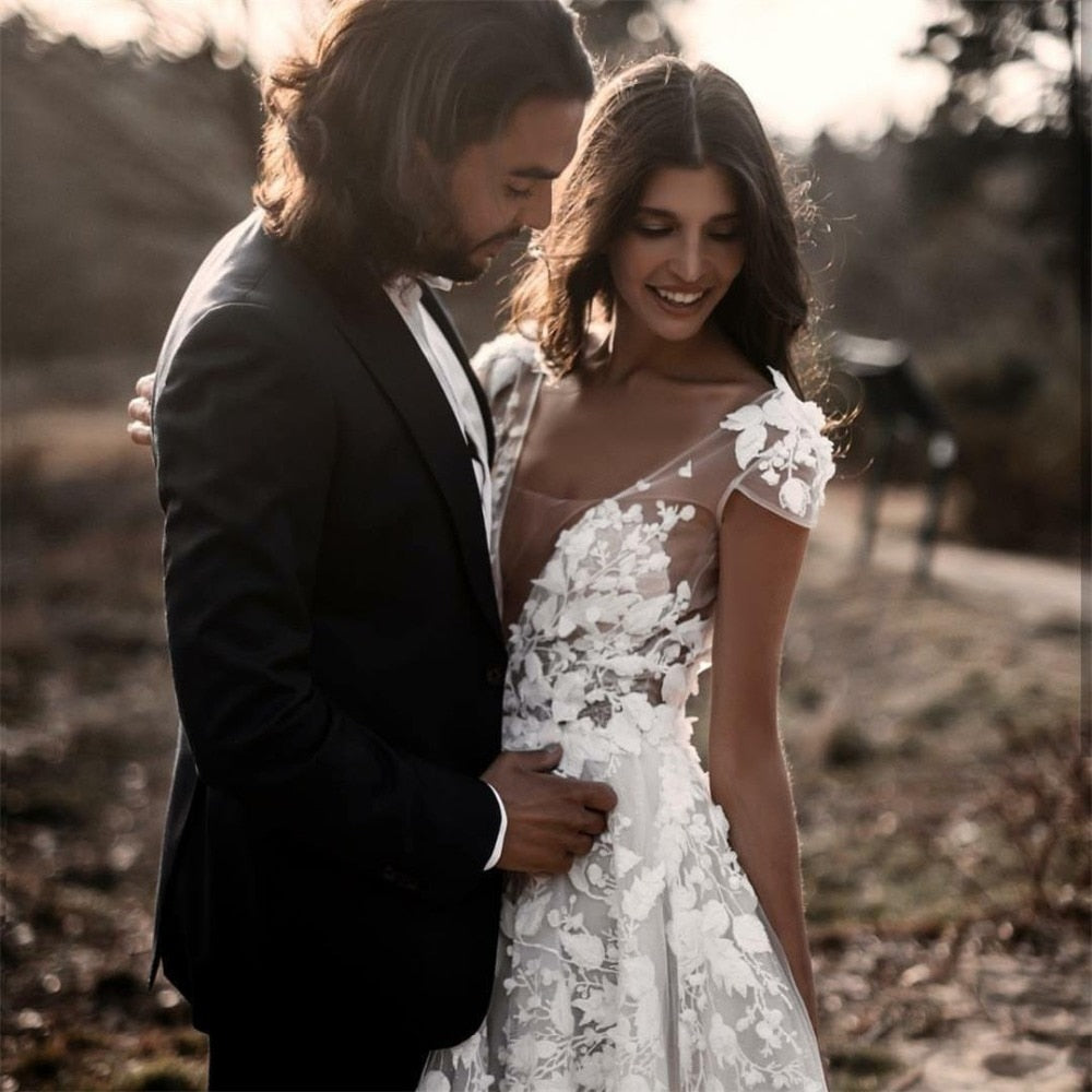 White Bridesmaid Dresses: Bohemian Wedding Dress Short Sleeve