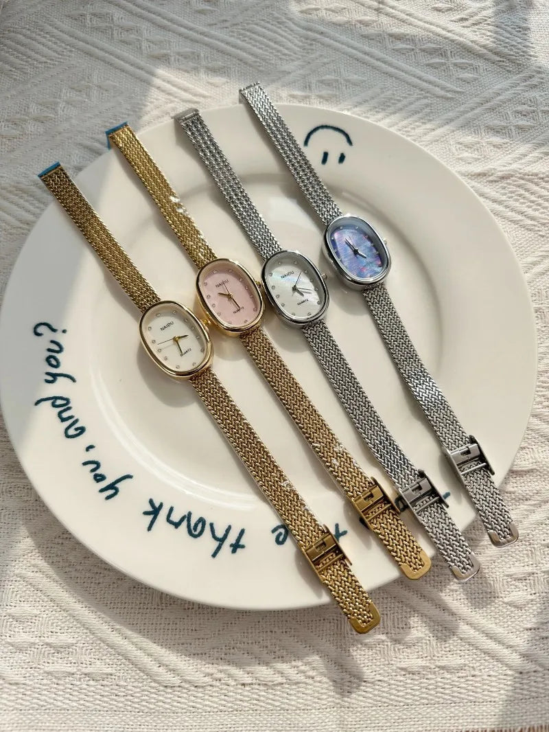 New Brand Quartz Watch for Women Luxury Gift Oval Dial Rhinestone Watch Adjustable Stainless Steel Strap Wristwatches Wholesale
