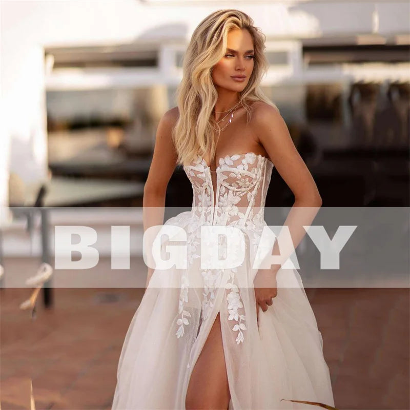 White Bridesmaid Dresses: A-Line Wedding Dress Women Lace Sweetheart Tulle