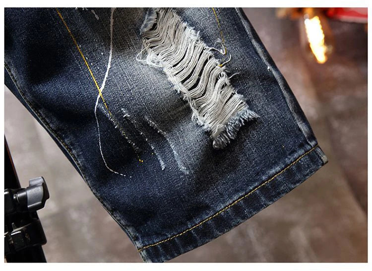 2025 Summer New Fashion Men's Graffiti Ripped Short Jeans Casual Slim Big Hole Retro Style Denim Shorts Male Brand Clothes
