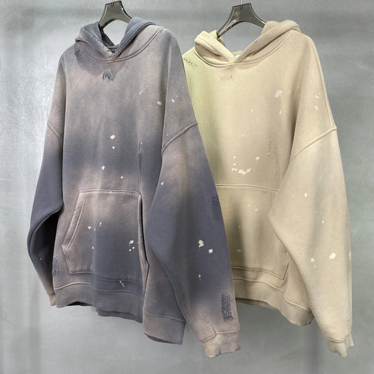 Paint monkey ink and scrape the edge to make an old hoodie