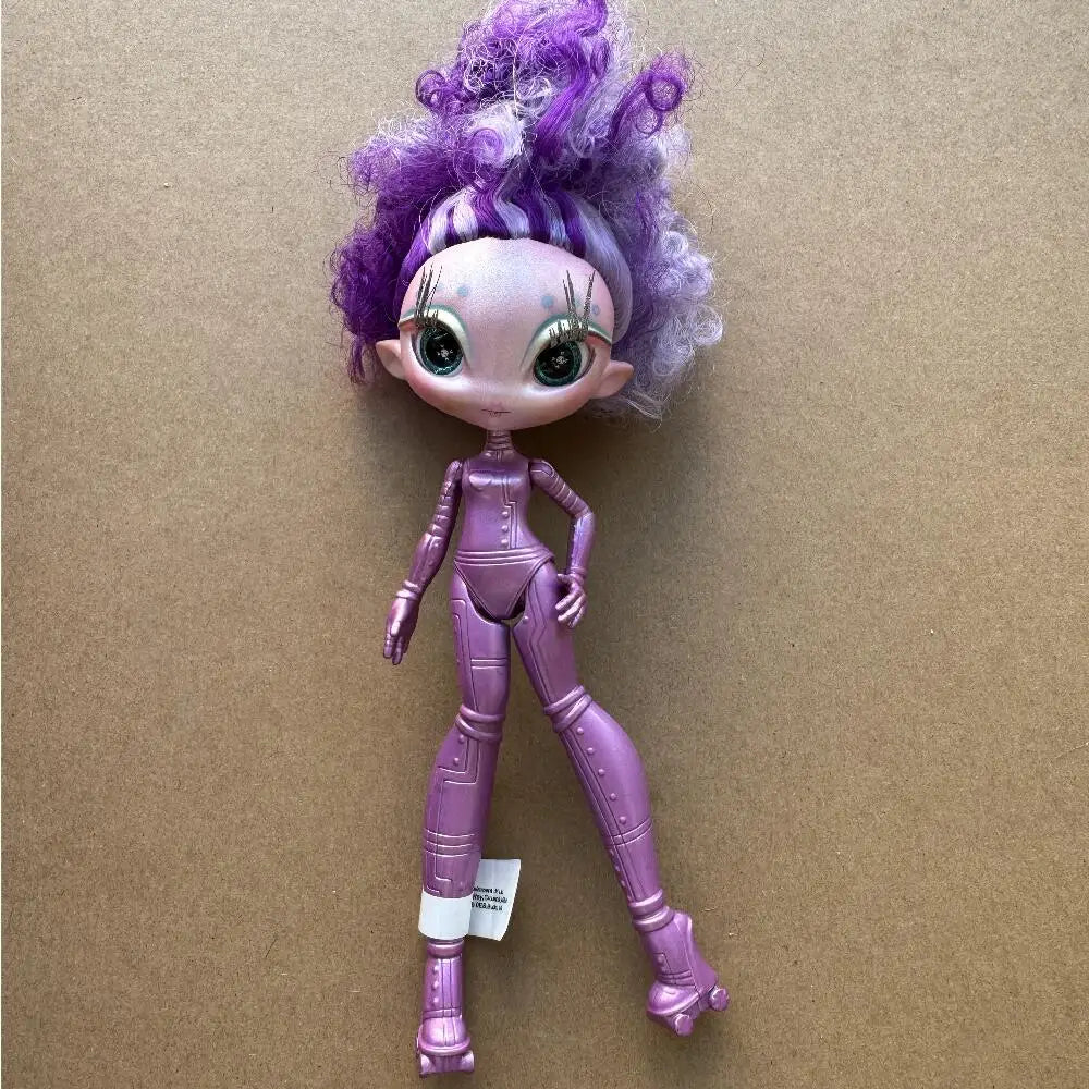 Original Una Verse Dolls Novi Stars with Defectives Joints Movable Rare Collections Gifts