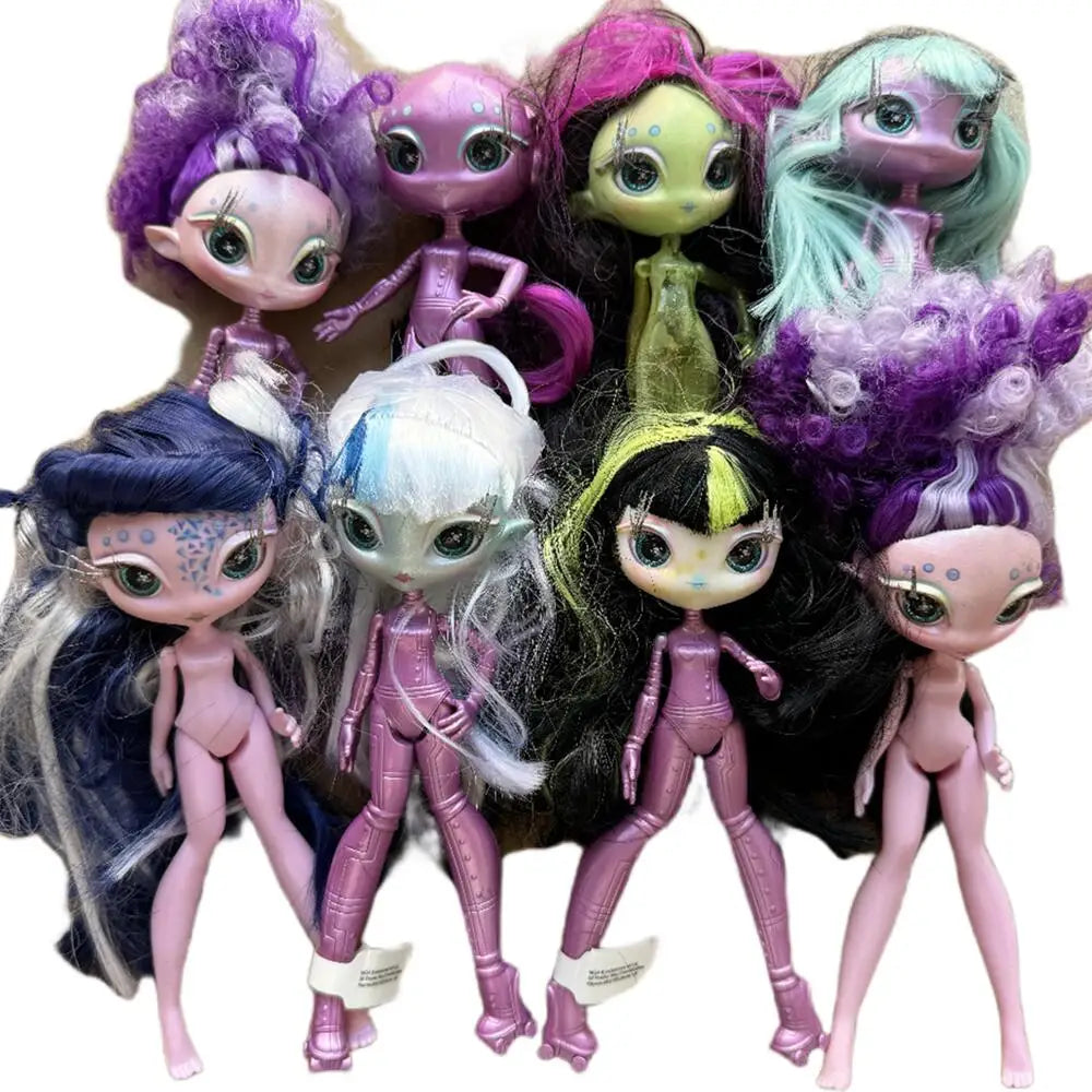 Original Una Verse Dolls Novi Stars with Defectives Joints Movable Rare Collections Gifts