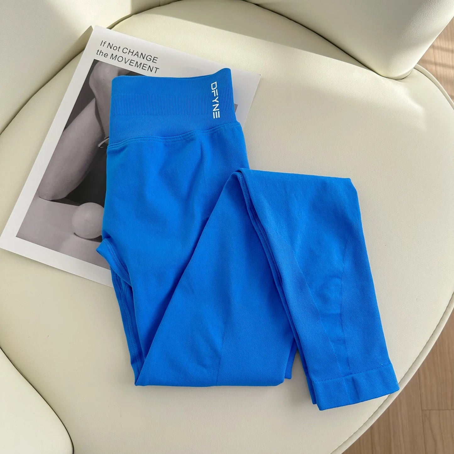 42807355506827|42807355900043|42807356194955