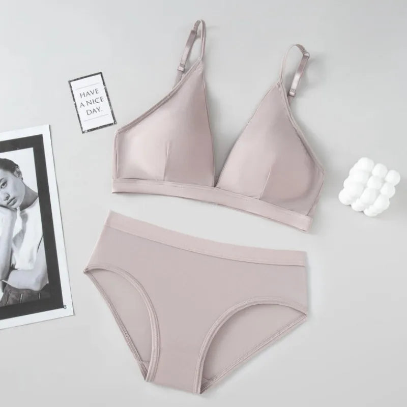 Women Seamless Bras Set Low Rise Panties Non Wired Bra Comfort Bralette
