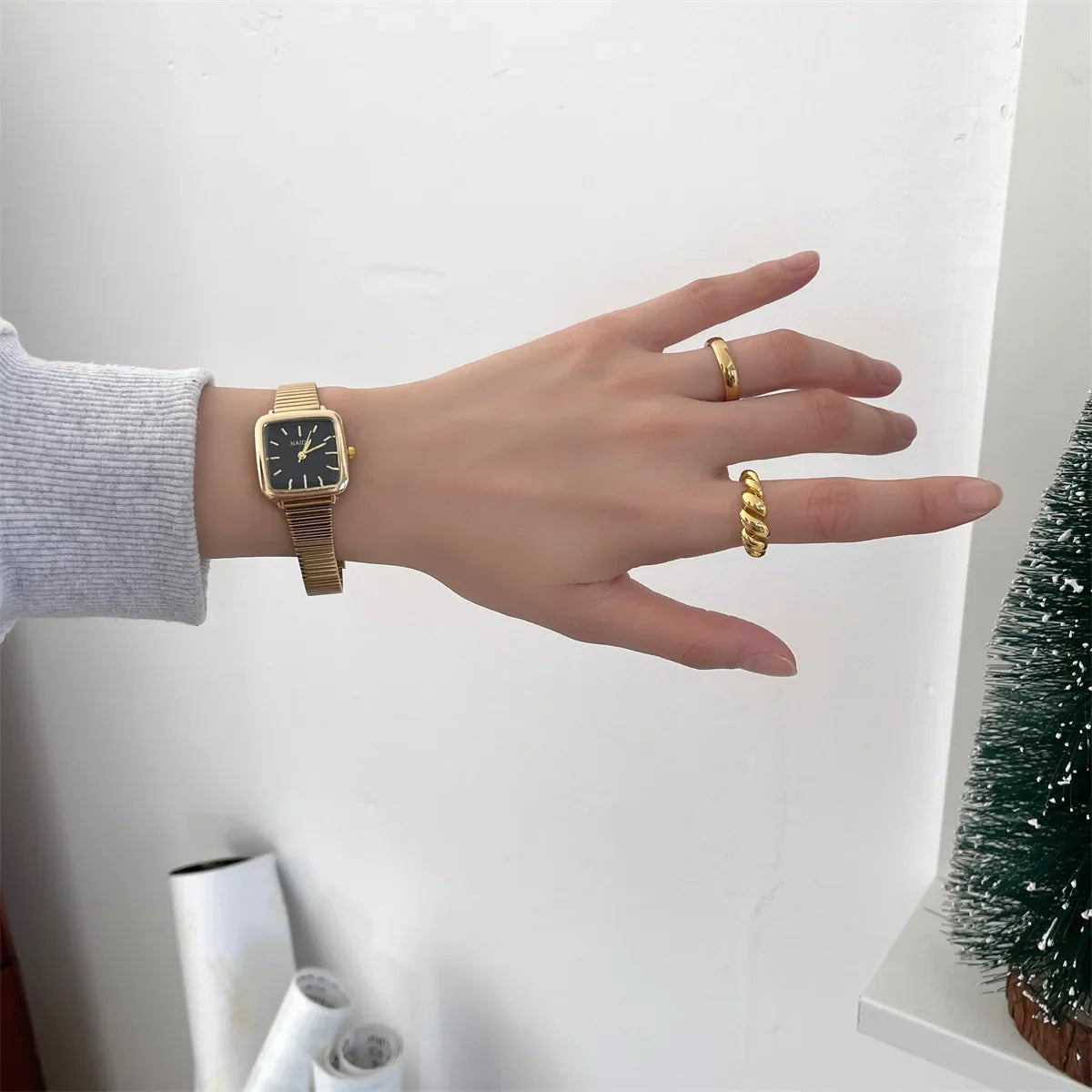 Brand Simple Quartz Watch for Women Retro Luxury Gift Ladies Watches Small Dial Adjustable Stainless Steel Strap Wristwatches