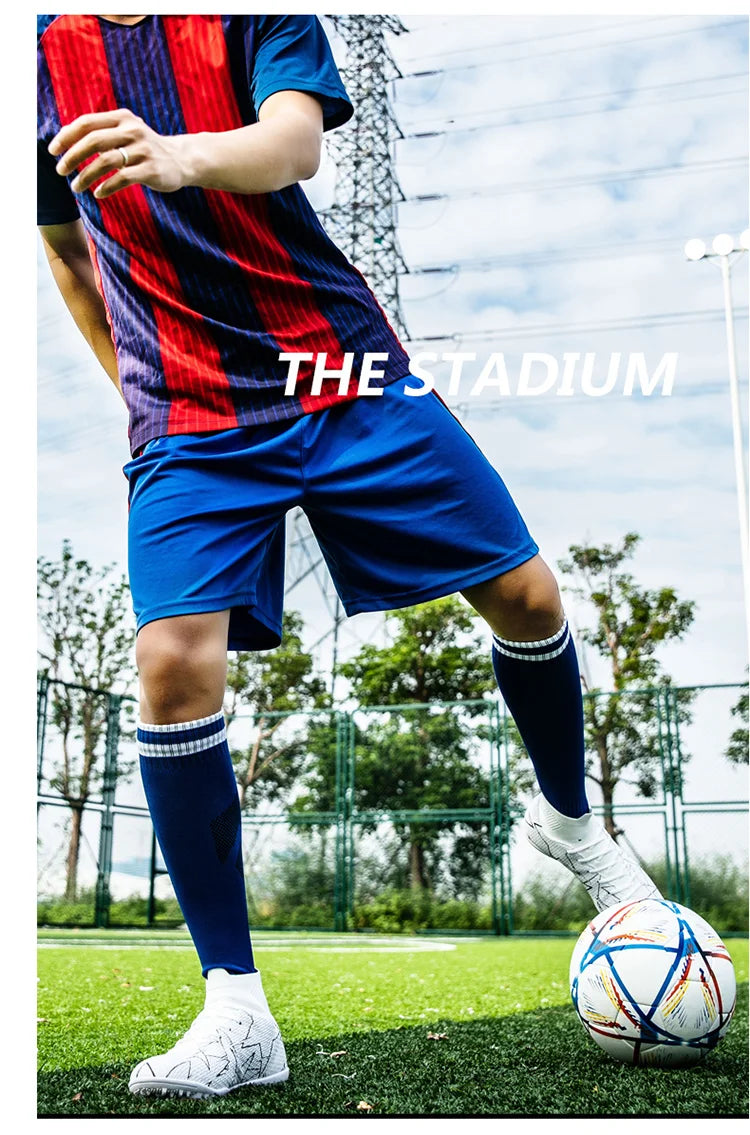 Outdoor Men Breathable Soccer Shoes Cleats Training Football Boots Match Sneakers