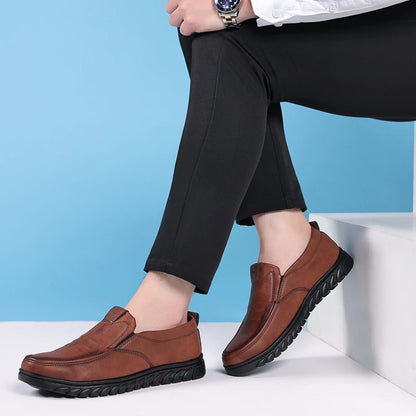 Leather Men Casual Shoes Brand Formal Mens Loafers Moccasins Breathable Slip on Retro Driving Shoes Men Sneakers Plus Size 39-48