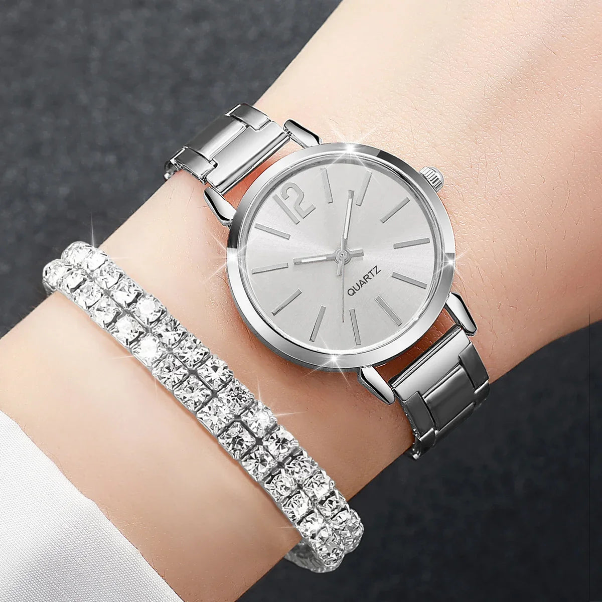 6PCS/Set Women's Watch Fashion Steel Band Quartz Watches Diamond Bracelets Set（Without Box）