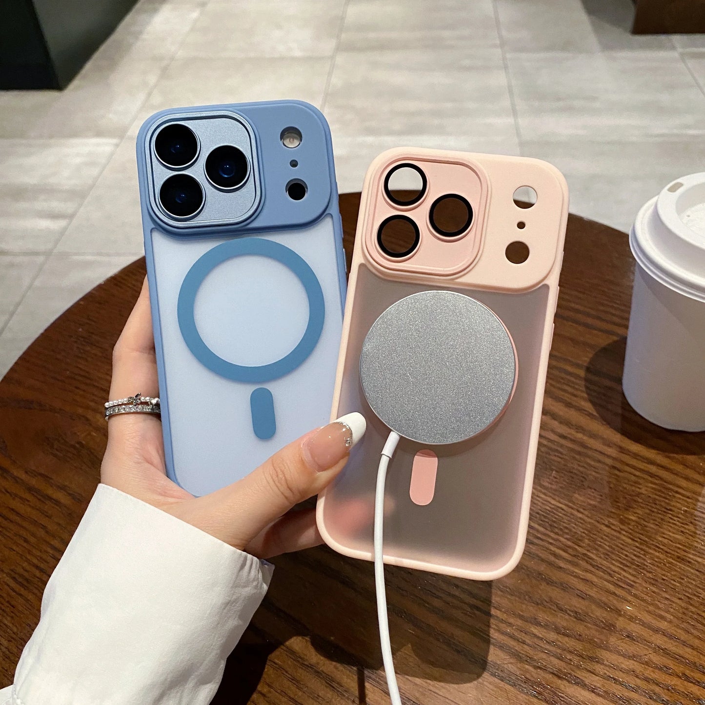Matte Magnetic Wireless Charge Case For iPhone 17 Pro Max 17 Air 17 Pro 17 Lens Glass Film Clear Hard Bumper Back Cover