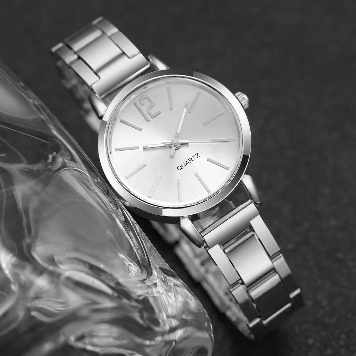4pcs/set Women's Light Luxury Elegant Quartz Temperament Watch Casual Sports Style Quartz Watch With Bracelet (Box Not Included)