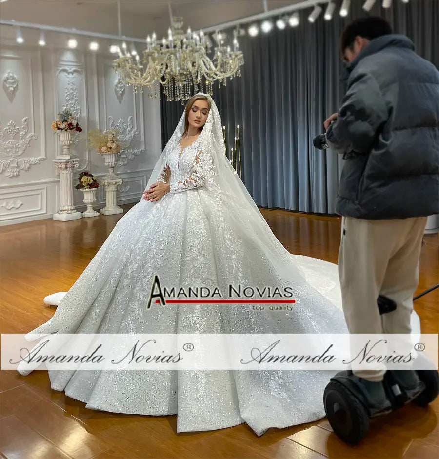 White Bridesmaid Dresses: Amanda Novias Model Wedding Dress Real