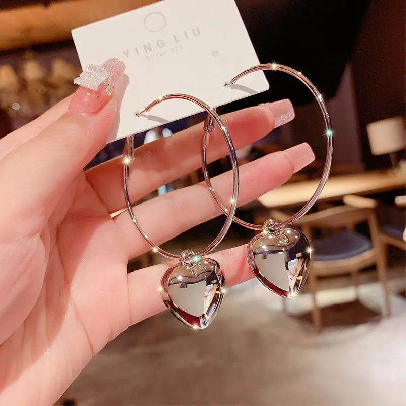 Simple Black Bow Love Earrings for Women Fashionable Personalized Beautiful Daily Accessories Party Jewelry Premium Gifts