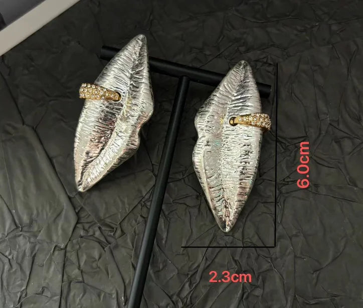 Baroque Pearl Eye Earrings