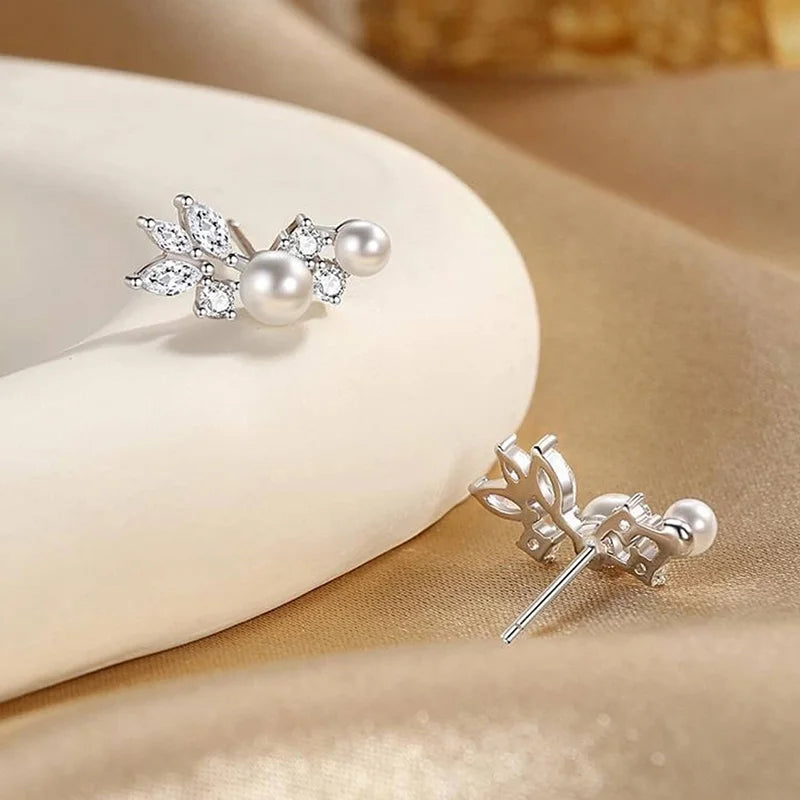 Huitan Graceful Gold Color/Silver Color Stud Earrings Lady Simulated Pearl Jewelry Chic Shiny Zirconia Accessories for Wedding