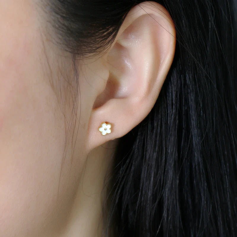 WANTME 925 Sterling Silver Romantic White Enamel Flower Screw Bead Stud Earrings for Women Fashion Simple Piercing Jewelry Gift